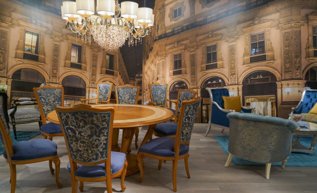 Luxury Dining Room - Even The Spare Use of Baroque Elements Amps Up The Luxury
