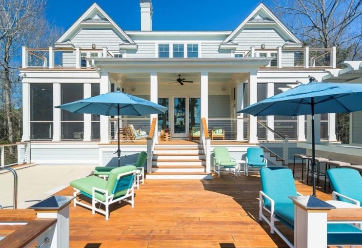 Beach house decks with two level